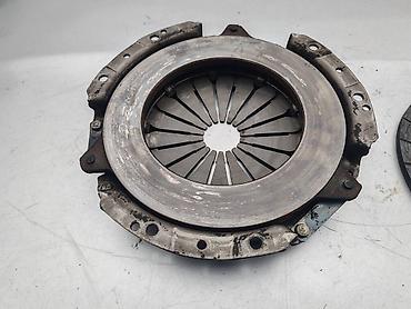 auspuh za auto: Korpa i lamela Lada 21214 Niva fi 215mm-Valeo- br.2. Polovno, ocuvano — 9