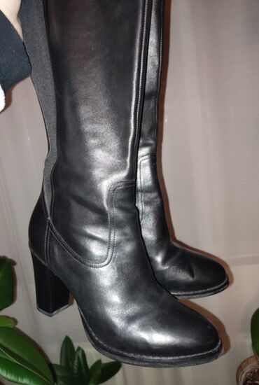 crne jordanke: High boots, Geox, 41