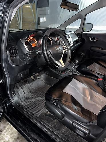 Honda: Honda Jazz: 2010 г., 1.3 л, Механика, Бензин, Хэтчбэк — 24