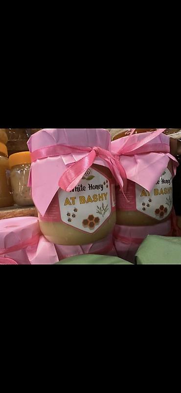 Мёд: Натуральный мёд в банках, несколько вкусов. Ассортимент: - Майский — 10