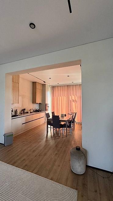 продаю дом баткен: 5 комнат, 120 м², 4 соток, Бишкек, Умут ж/м Собственник — 3