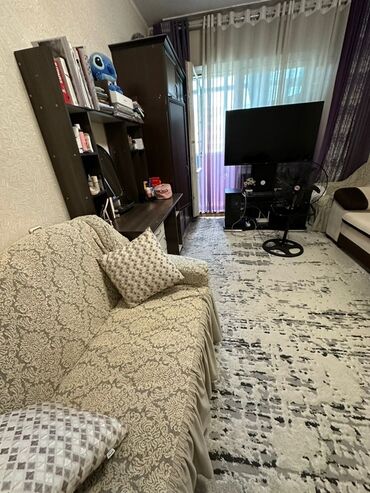 продаю квартиру ленинградская: 1 комната, 34 м², 105 серия, 6 этаж, Старый ремонт