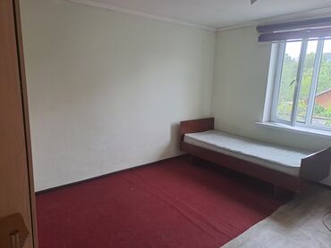 комната берилет кызыл аскер: 16 м², С мебелью