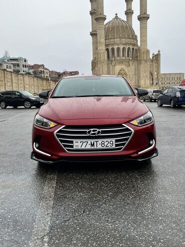Hyundai Elantra: 2 л | 2017 г