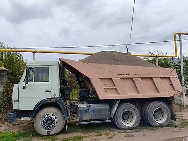 Самосвал для перевозки и выгрузки сыпучих материалов. - Тип