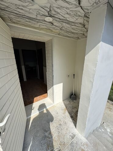 Həyət evləri və villaların satışı: Sabunçu qəs. 2 otaqlı, 60 kv. m, Kredit var, Orta təmir — 6