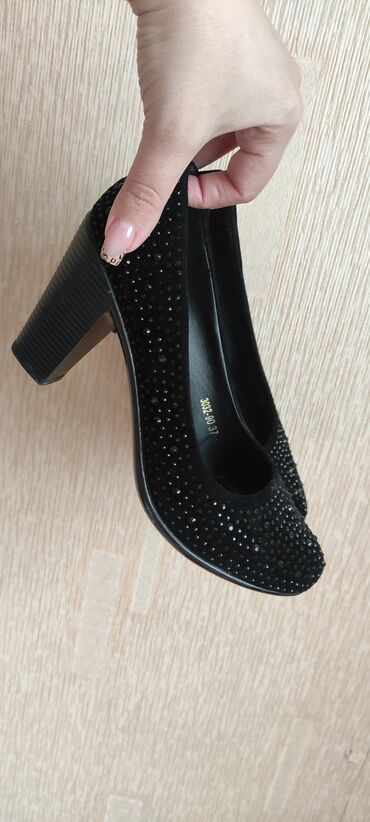 Tuflilər: Tuflilər, Ölçü: 36.5, rəng - Qara, İşlənmiş — 15