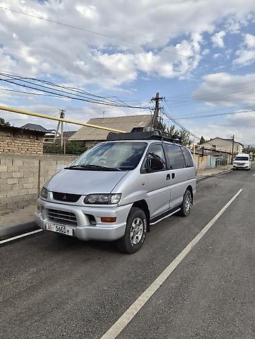 lsd: Mitsubishi Delica: 2002 г., 3 л, Автомат, Бензин, Минивэн — 3