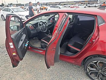 нур мото: Renault Clio: 2019 г., 1.5 л, Автомат, Дизель, Хэтчбэк — 4