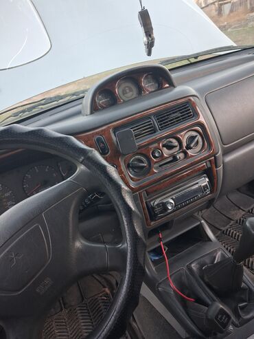 Mitsubishi: Mitsubishi Montero Sport: 2004 г., 2.5 л, Механика, Дизель, Внедорожник — 5