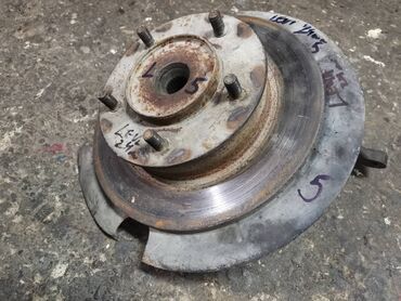 Auto delovi: Glavcina levog prednjeg tocka Lada 2121,21213 Niva 24mm br.5. Polovna — 2