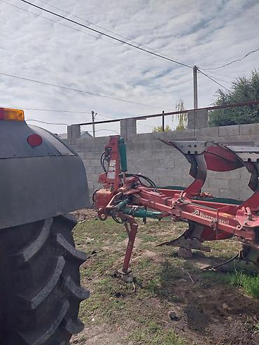 колосо: Оборотный плуг Kverneland ES 80 - Количество корпусов: 3 - — 4