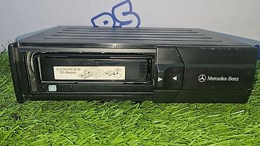 Mercedes-Benz S320 w140 1996 г. CD-чейнджер