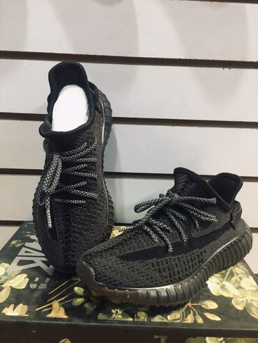 bosonozhki-42 в Кыргызстан: Yeezy 350
Качество
Доставка по городу