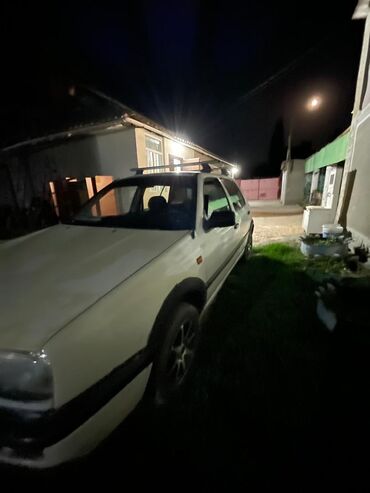 талас ауди: Volkswagen Golf: 1993 г., 1.6 л, Механика, Бензин, Хэтчбэк