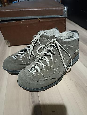 зимние кроссовки бу: Мужские кроссовки, 41, Kamik, Б/у, цвет - Коричневый, Самовывоз, Платная доставка — 1