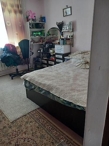 Продажа коттеджей и домов: Продаётся и металлическими воротами. Характеристики и планировка: - — 6