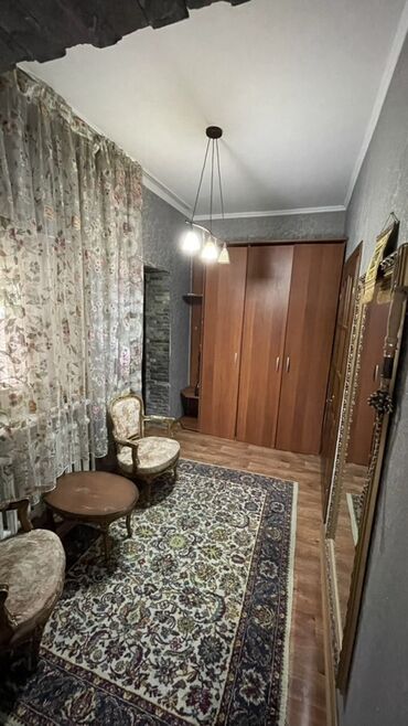 Долгосрочная аренда домов: 220 м², 8 комнат, Утепленный, Балкон застеклен, Кондиционер at lalafo.kg — 10 Долгосрочная аренда домов: 220 м², 8 комнат, Утепленный, Балкон застеклен, Кондиционер — 10