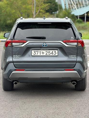 rav 4 2025: Toyota RAV4: 2020 г., Гибрид, Кроссовер — 4