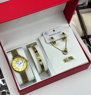 женские часы под золото: Часы Carren😍 
В комплекте 5в1