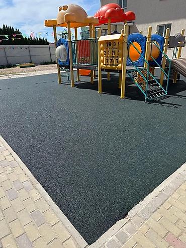 Покрытие для детских и спортивных площадок из резиновой крошки
