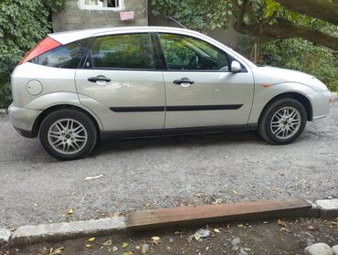 лехковые авто: Ford Focus: 2001 г., 1.6 л, Механика, Газ, Хэтчбэк