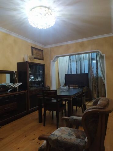 Köhnə tikili: Bakı, 3 otaqlı, Köhnə tikili, m. Neftçilər, 90 kv. m — 3