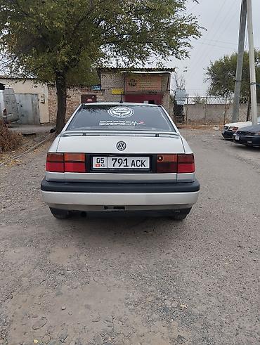 Volkswagen: Volkswagen Vento: 1993 г., 1.8 л, Механика, Бензин, Седан — 4