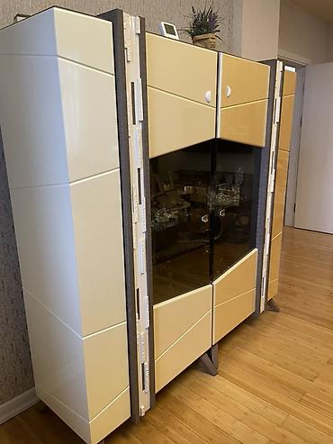 Masa və oturacaq dəstləri: Qonaq otağı üçün, İşlənmiş, Açılan, 6 stul — 3