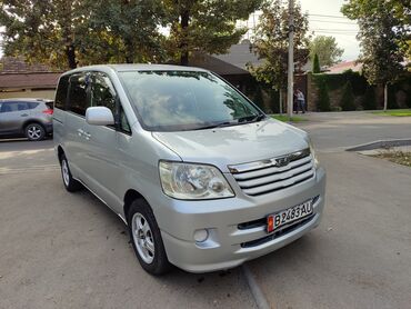 алфард минивен: Toyota Noah: 2002 г., 2 л, Автомат, Бензин, Минивэн