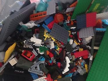 короб для игрушек: Большой набор разнородных деталей LEGO для свободного конструирования — 1