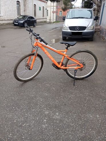 купить спортивный велосипед недорого: İşlənmiş Şəhər velosipedi Toba, 26", sürətlərin sayı: 7, Ünvandan götürmə