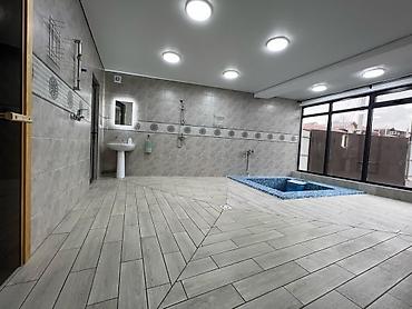 Долгосрочная аренда домов: 300 м², 5 комнат, Семейным — 13