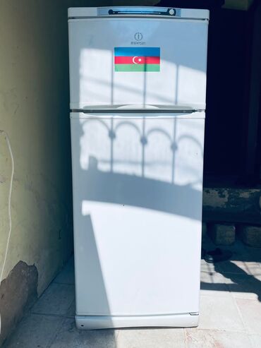 Техника для кухни: Б/у 2 двери Indesit Холодильник Продажа