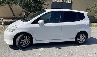 хонда истеп 1: Honda Fit: 2004 г., 1.5 л, Вариатор, Бензин, Хетчбек — 4