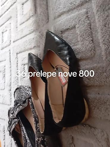 Torbe: Set modnih aksesoara i obuće: - Torba sa cvetnim dezenom: crna — 6