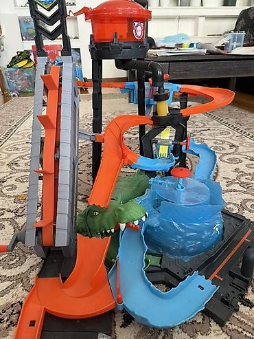 hot: Игровой набор Hot Wheels City Gator Car Wash (автомойка с аллигатором) — 3