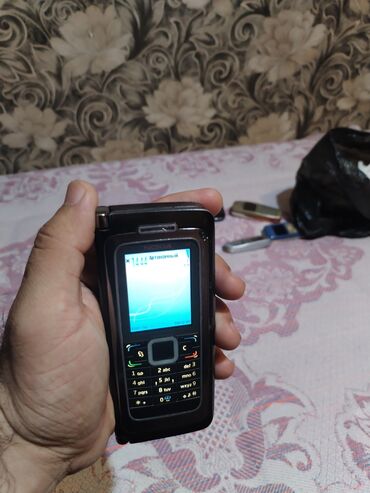 texnomart elaqe: Nokia E90, 2 GB, rəng - Qəhvəyi, Düyməli