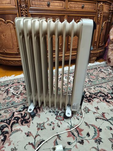 b kompleks qiymeti: 👑Aytac23
Radiator bir xodda işləyir.30 azn.ünvan:Nizami metro(3909