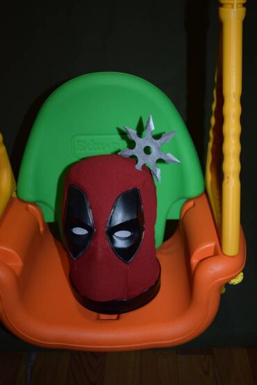 Статуэтки: До 30 мая продам за эту цену Голова Дэдпул-Deadpool сувенир