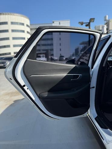 Hyundai: Hyundai Sonata: 2019 г., 2 л, Газ — 17