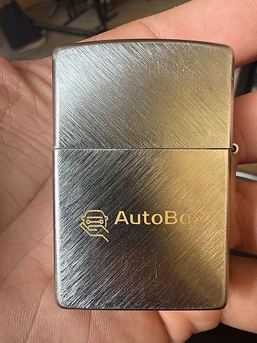 zippo benzin: Zippo benzinli alışqan – AutoBox loqolu, paslanmayan metal gövdə — 1