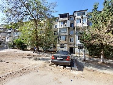 neftçiler: Bakı, 3 otaqlı, Köhnə tikili, 60 kv. m — 1