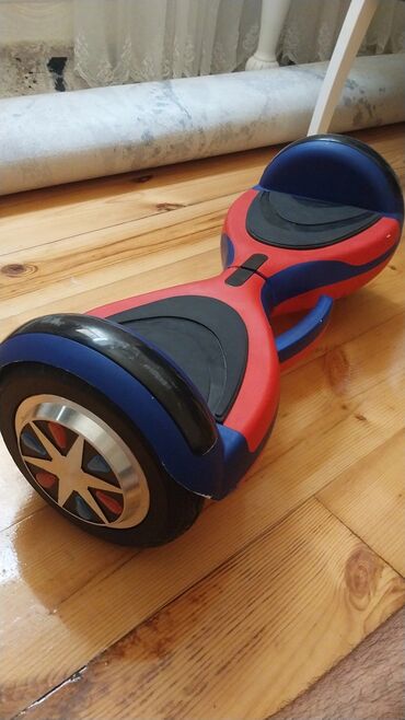 HoverBoard,Scooter bənzəri iki təkərləkli balansla işləyən