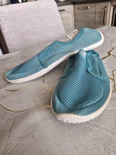 qaçış ayaqqabısı: Məhsul: Decathlon SNR 120 AD F Aquashoes (su ayaqqabısı) - Rəng