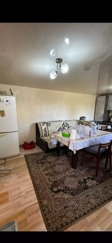 Долгосрочная аренда квартир: 70 м², 3 комнаты, Парковка, Забор, огорожен