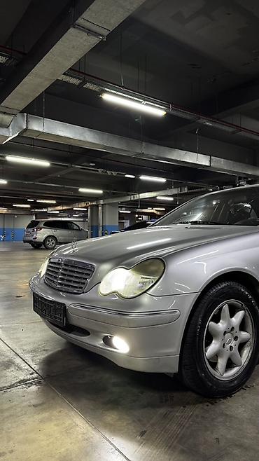 x class: Mercedes-Benz C-Class: 2001 г., 2.6 л, Автомат, Бензин, Седан — 7