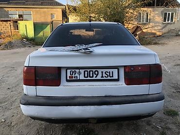 Volkswagen: Volkswagen Passat: 1990 г., Седан — 4