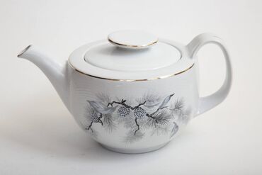 аренда кофе машина: Продаю заварочные чайники. Фарфоровый 500 сомов. Стеклянный 300 сомов
