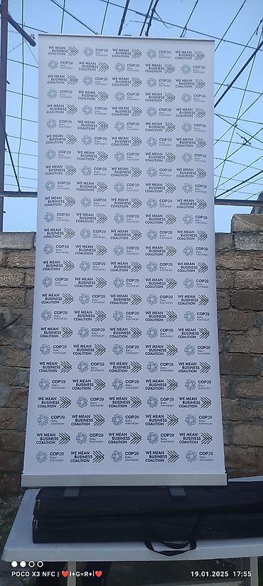 roll up: TƏCILI!!!! TƏCILI!!!!! TƏCILI!!!!Roll-up banner stendi ela veziyyetde — 4